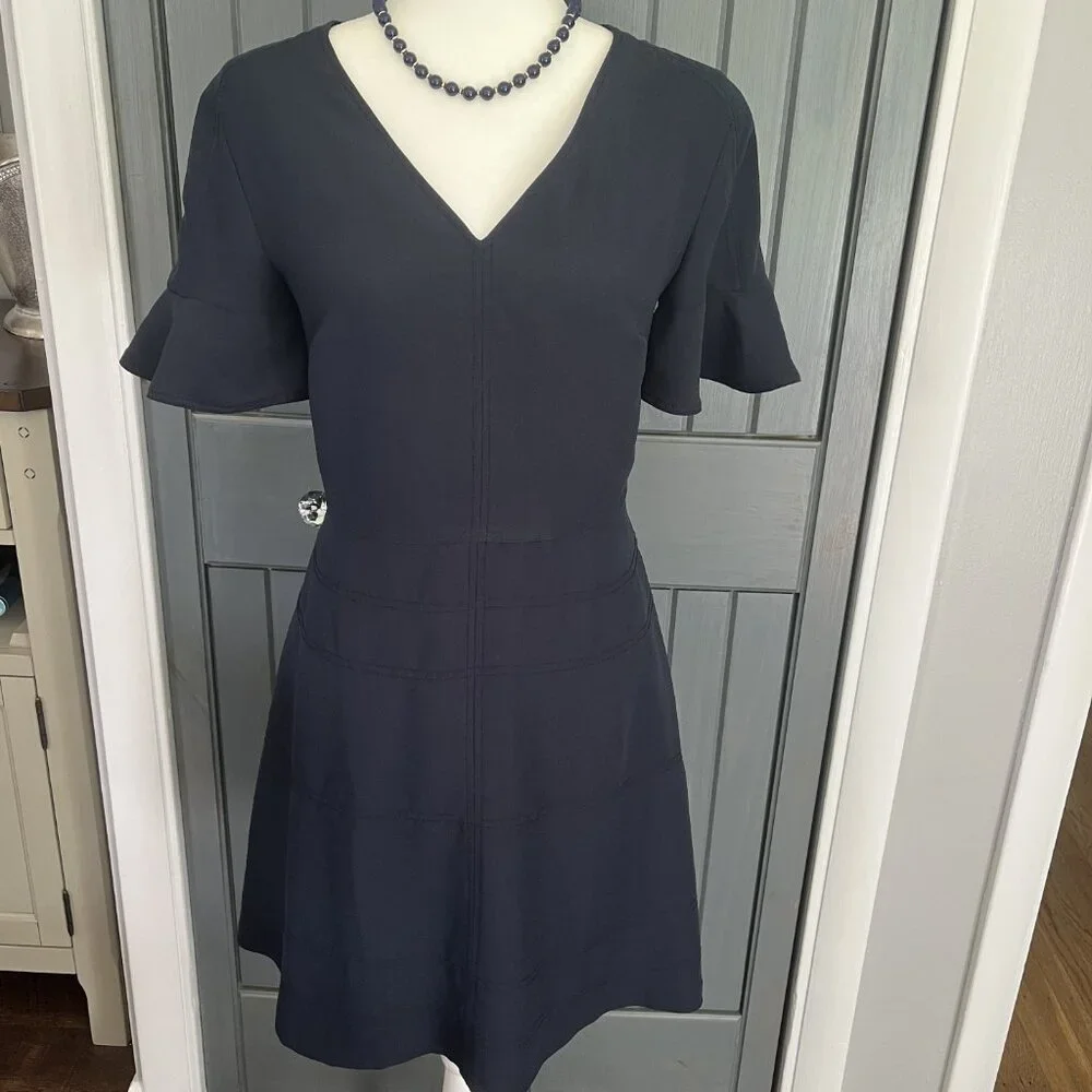 BANANA REPUBLIC Navy Blue Flutter Sleeve Crepe Dress Size 2